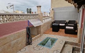 Casa con terraza a 10min de la playa